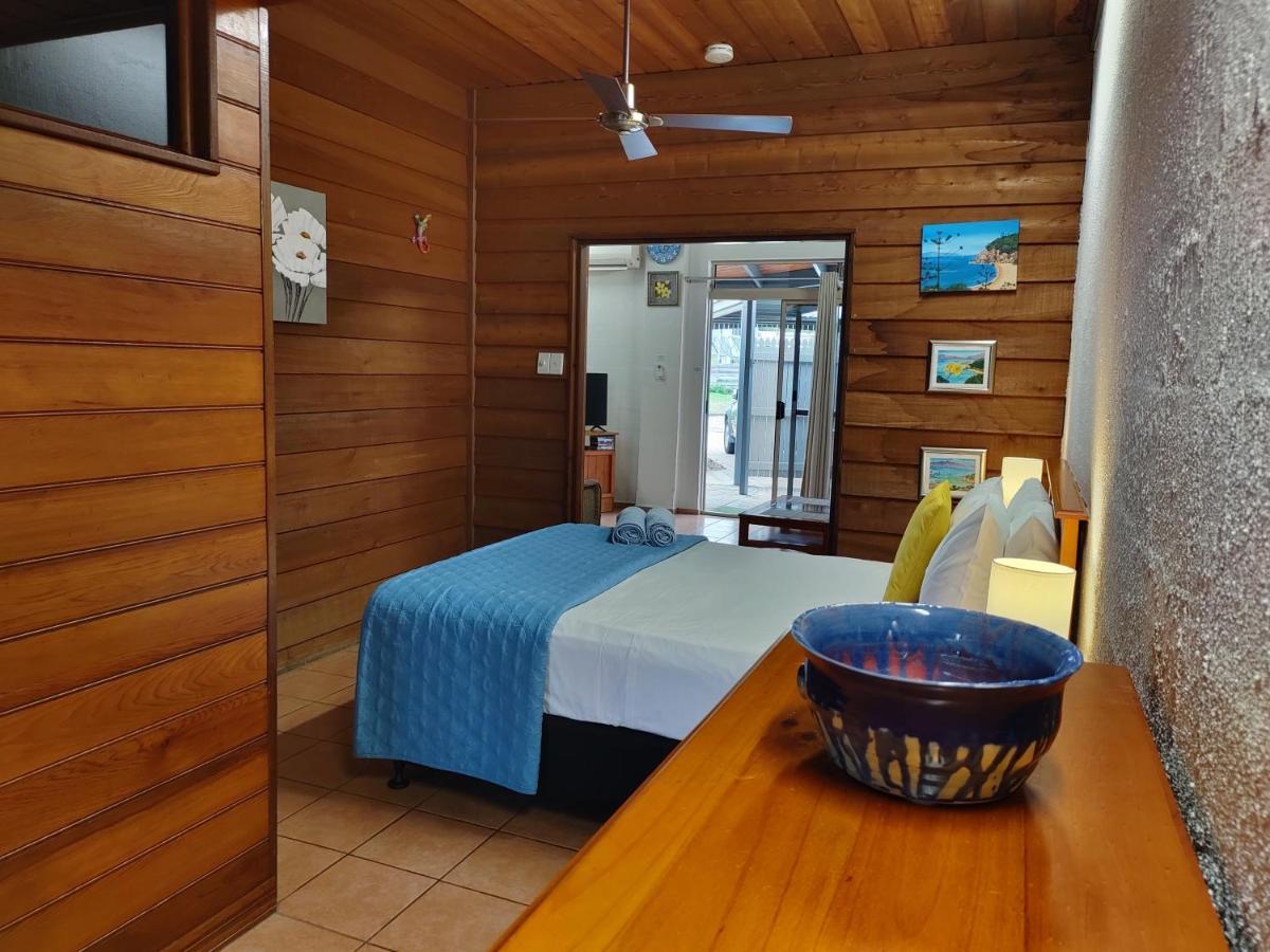 Beachside Cottage - A Private Peaceful Hidden Gem 50M To Beach Nelly Bay Kültér fotó